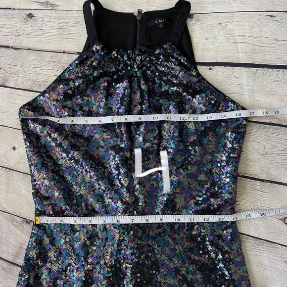 NWT Le Gali Roxane black sequined sleeveless halter party dress with back zipper - Picture 9 of 14